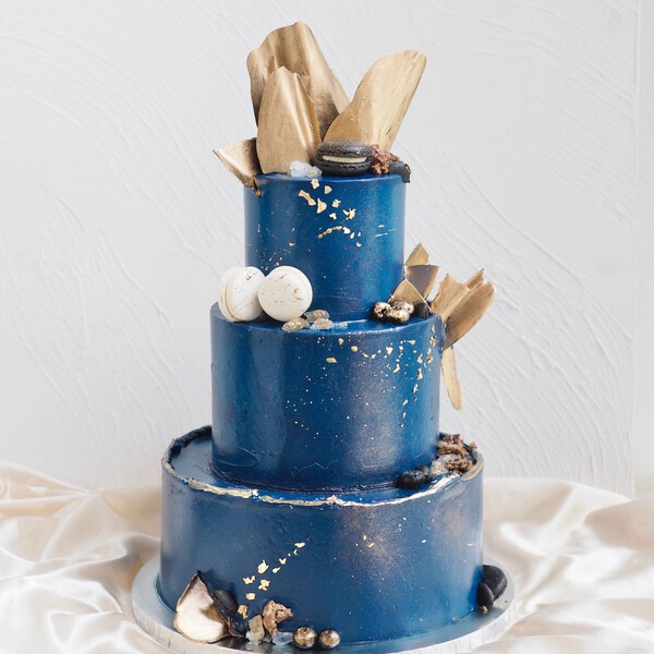 Aquamarine Cake | 3 Tier Royal Blue